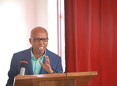 Katibu Tawala Mkoa wa Morogoro Mussa Ali Mussa akizungumza wakati wa ufunguzi wa Mafunzo ya MUVU mjini Morogoro