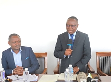 Katibu Mkuu Ofisi ya Rais, Menejimenti ya Utumishi wa Umma na Utawala Bora, Laurean Ndumbaru akizindua Baraza la Watumishi wa Tume