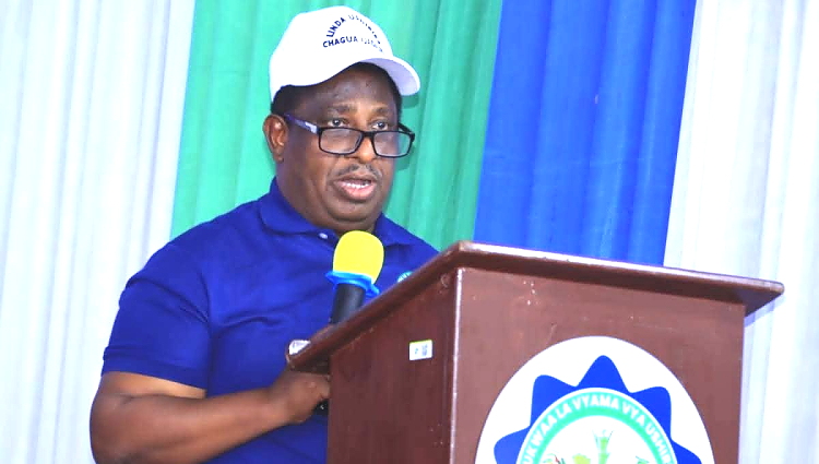 Mkuu wa Mkoa wa Kilimanjaro, Mhe. Nurdin Babu, akizungumza katika Jukwaa la Ushirika Kilimanjaro